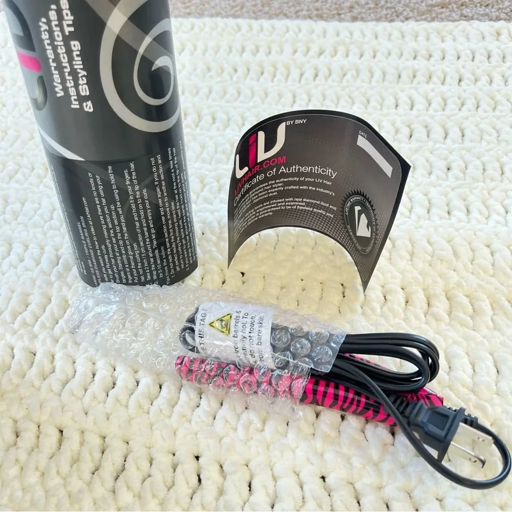 Liv Hair Diamond On The Go Mini Pink Black Animal Print Travel Flat Iron